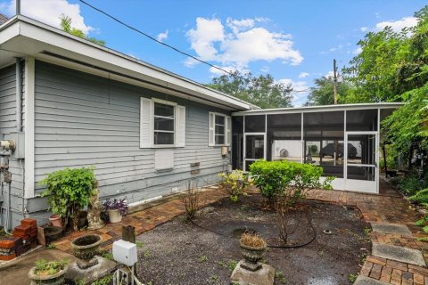 Villa ou maison à vendre à Bradenton, Floride: 3 chambres, 239.97 m2 № 2434485 - photo 24