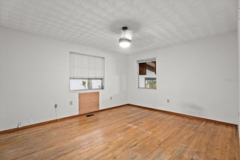 Villa ou maison à vendre à Bradenton, Floride: 3 chambres, 239.97 m2 № 2434485 - photo 12