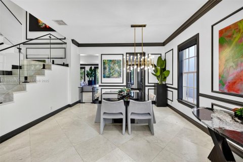 House in Fort Lauderdale, Florida 3 bedrooms, 270.07 sq.m. № 1922479 - photo 4