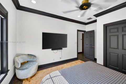 House in Fort Lauderdale, Florida 3 bedrooms, 270.07 sq.m. № 1922479 - photo 26