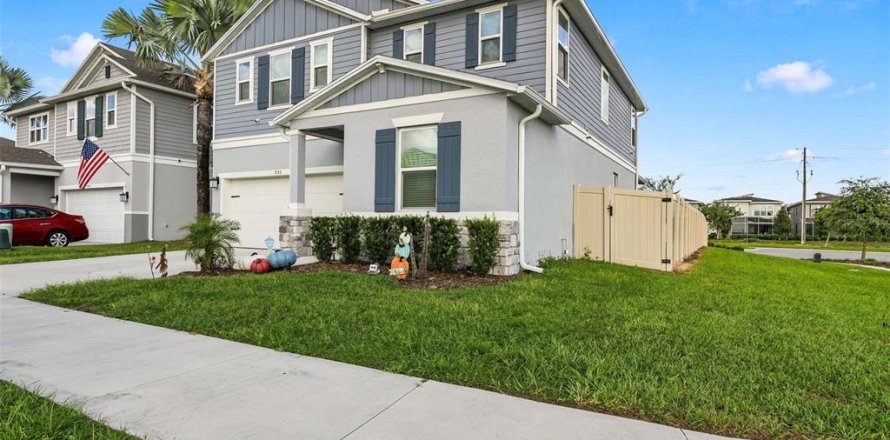 Villa ou maison à Davenport, Floride 5 chambres, 221.76 m2 № 2425925
