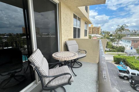 Copropriété à louer à Pompano Beach, Floride: 2 chambres, 87.51 m2 № 2282468 - photo 27