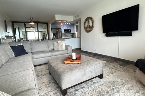 Copropriété à louer à Pompano Beach, Floride: 2 chambres, 87.51 m2 № 2282468 - photo 2