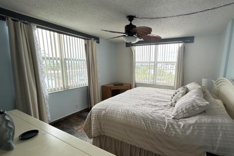 Copropriété à louer à Pompano Beach, Floride: 2 chambres, 87.51 m2 № 2282468 - photo 14