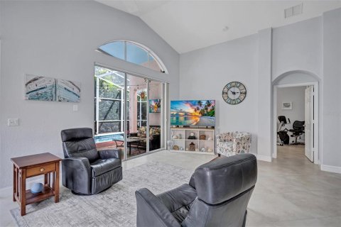 House in Sarasota, Florida 3 bedrooms, 170.1 sq.m. № 2398586 - photo 11