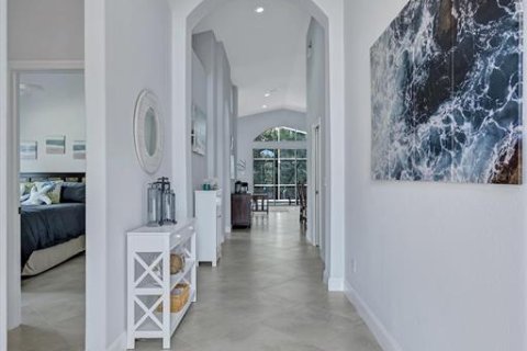 House in Sarasota, Florida 3 bedrooms, 170.1 sq.m. № 2398586 - photo 6