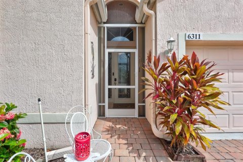 House in Sarasota, Florida 3 bedrooms, 170.1 sq.m. № 2398586 - photo 5