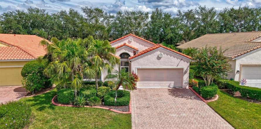 House in Sarasota, Florida 3 bedrooms, 170.1 sq.m. № 2398586