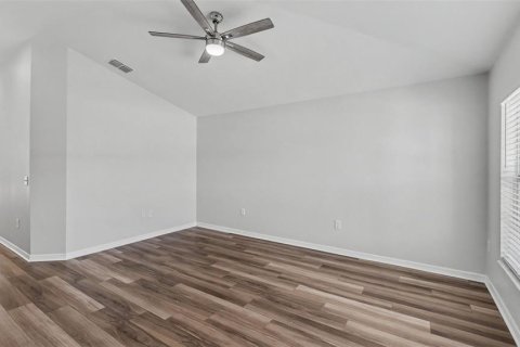 Casa en venta en Lakeland, Florida, 4 dormitorios, 180.23 m2 № 2157349 - foto 3