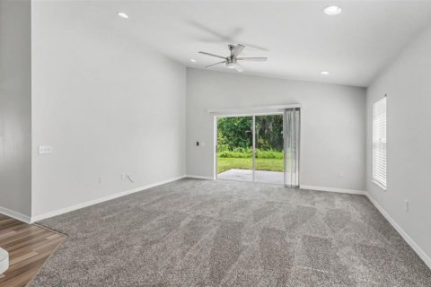 Casa en venta en Lakeland, Florida, 4 dormitorios, 180.23 m2 № 2157349 - foto 15