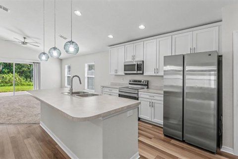 Casa en venta en Lakeland, Florida, 4 dormitorios, 180.23 m2 № 2157349 - foto 7
