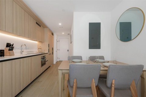 Купить кондоминиум в Майами, Флорида 2 спальни, 64.66м2, № 2145717 - фото 21