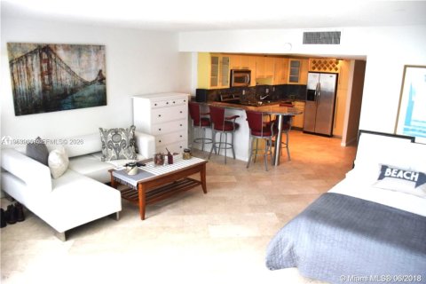 Condo in Miami Beach, Florida  № 2081066 - photo 17