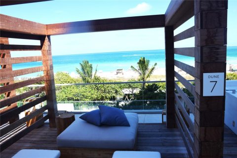 Condo in Miami Beach, Florida  № 2081066 - photo 4