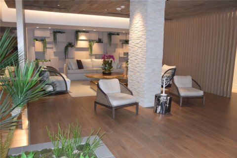 Condo in Miami Beach, Florida  № 2081066 - photo 29
