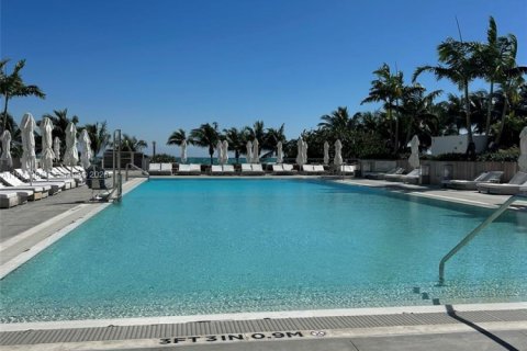Condo in Miami Beach, Florida  № 2081066 - photo 15