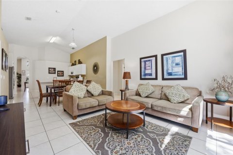 Casa en venta en Kissimmee, Florida, 4 dormitorios, 182.09 m2 № 2220529 - foto 19