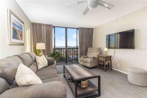 Condo in Clearwater, Florida, 1 bedroom № 2101559 - photo 2
