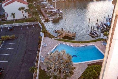 Condo in Clearwater, Florida, 1 bedroom № 2101559 - photo 20