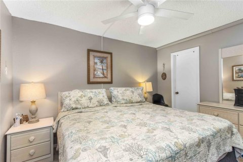 Condo in Clearwater, Florida, 1 bedroom № 2101559 - photo 13