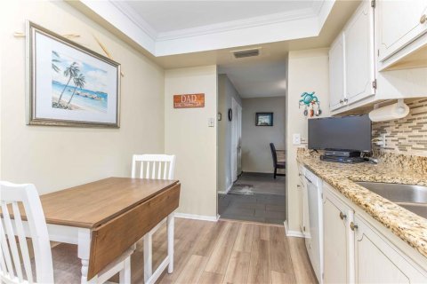 Condo in Clearwater, Florida, 1 bedroom № 2101559 - photo 10