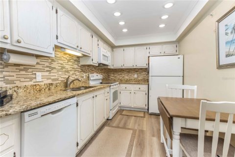 Condo in Clearwater, Florida, 1 bedroom № 2101559 - photo 3
