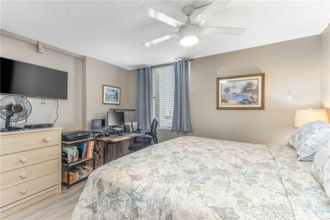 Condo in Clearwater, Florida, 1 bedroom № 2101559 - photo 11