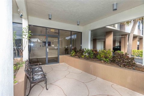 Condo in Clearwater, Florida, 1 bedroom № 2101559 - photo 23