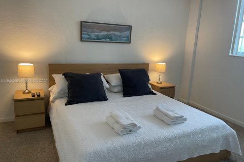 Condo in Sunny Isles Beach, Florida, 1 bedroom  № 2088793 - photo 6