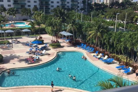Condo in Sunny Isles Beach, Florida, 1 bedroom  № 2088793 - photo 7