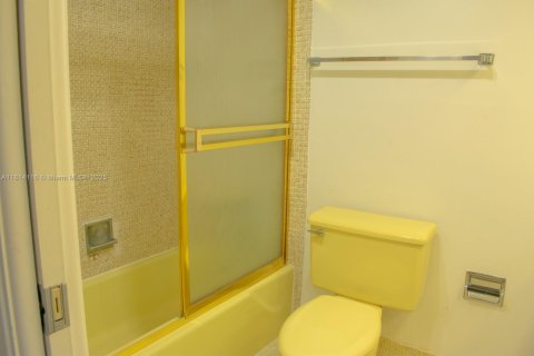 Copropriété à louer à Pompano Beach, Floride: 2 chambres, 102.19 m2 № 1938775 - photo 23