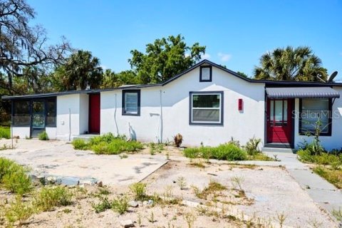 House in Tampa, Florida 3 bedrooms, 78.6 sq.m. № 2098412