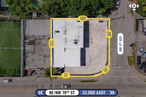 Propiedad comercial en venta en Miami, Florida № 1878790 - foto 11