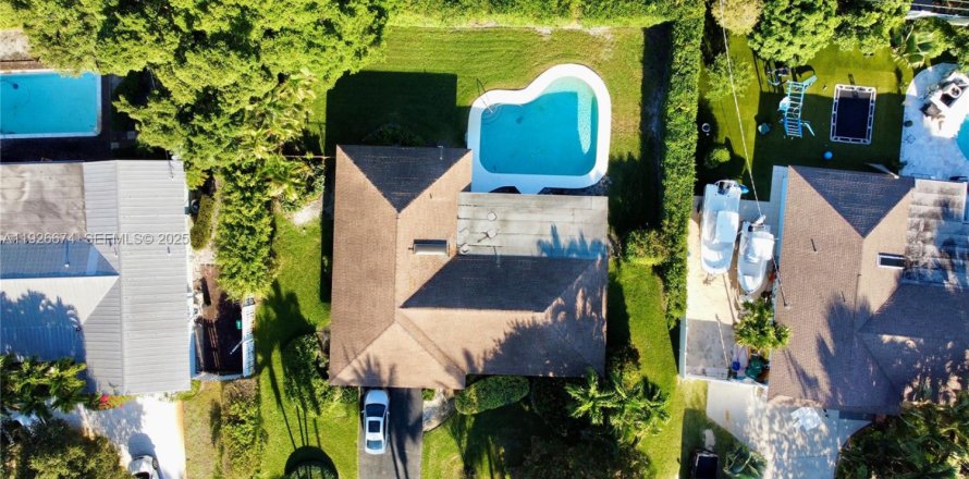 Terreno en Tequesta, Florida № 1986552