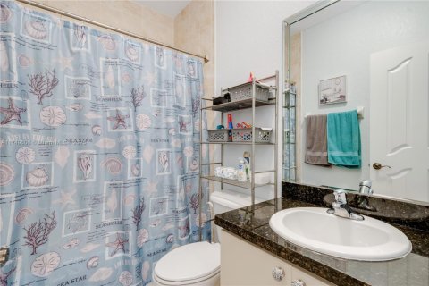 Adosado en venta en Miami, Florida, 3 dormitorios, 132.85 m2 № 1704271 - foto 24