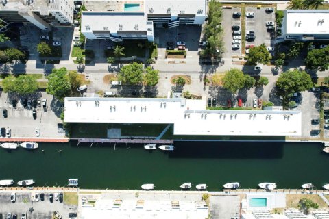 Condo in North Miami Beach, Florida, 1 bedroom  № 1814098 - photo 27