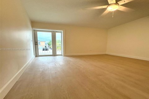 Villa ou maison à louer à Key Largo, Floride: 2 chambres, 80.27 m2 № 1895227 - photo 9