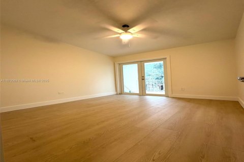 Villa ou maison à louer à Key Largo, Floride: 2 chambres, 80.27 m2 № 1895227 - photo 8