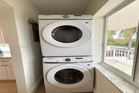 Villa ou maison à louer à Key Largo, Floride: 2 chambres, 80.27 m2 № 1895227 - photo 6