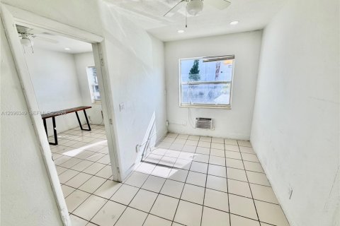 Appartement à louer à Hollywood, Floride: 1 chambre, 51.1 m2 № 2390181 - photo 15