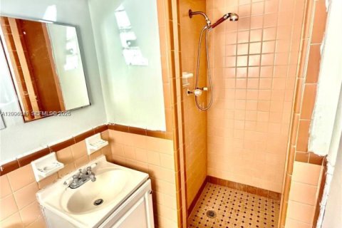 Appartement à louer à Hollywood, Floride: 1 chambre, 51.1 m2 № 2390181 - photo 8