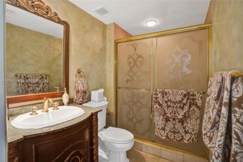 Copropriété à vendre à Sunny Isles Beach, Floride: 3 chambres, 247.58 m2 № 1977563 - photo 19