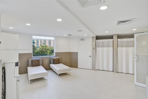 Copropriété à vendre à Sunny Isles Beach, Floride: 3 chambres, 247.58 m2 № 1977563 - photo 30