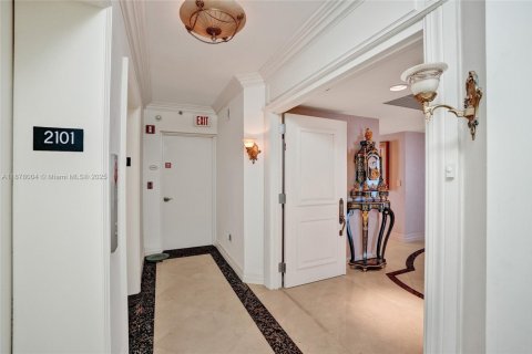 Copropriété à vendre à Sunny Isles Beach, Floride: 3 chambres, 247.58 m2 № 1977563 - photo 22