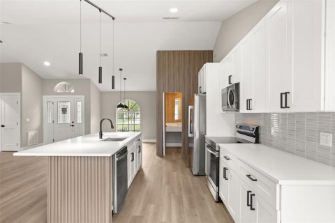 Casa en venta en Clermont, Florida, 3 dormitorios, 147.81 m2 № 2280278 - foto 8