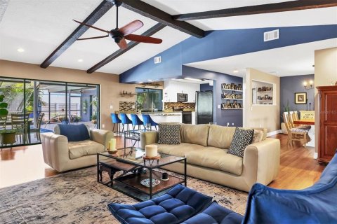 House in Sarasota, Florida 3 bedrooms, 240.99 sq.m. № 1787776 - photo 21