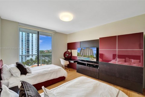 Copropriété à louer à Aventura, Floride: 4 chambres, 193.24 m2 № 2038132 - photo 14