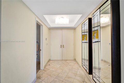 Copropriété à louer à Aventura, Floride: 4 chambres, 193.24 m2 № 2038132 - photo 28