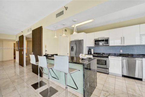 Copropriété à louer à Aventura, Floride: 4 chambres, 193.24 m2 № 2038132 - photo 6