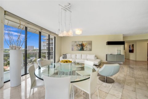 Copropriété à louer à Aventura, Floride: 4 chambres, 193.24 m2 № 2038132 - photo 8